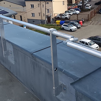 Ukázka zábradlí do atiky.